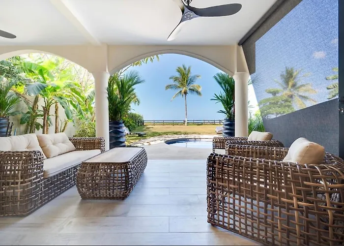 Holiday home Beachfront2 Bed 2 Bathportreroflamigo-marina